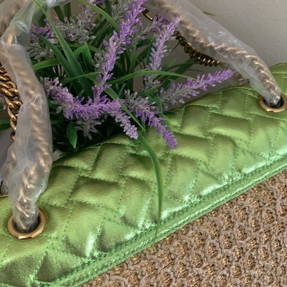 Kurt Geiger London
Raffia XXL Kensington Shoulder Bag - Picture 14 of 16